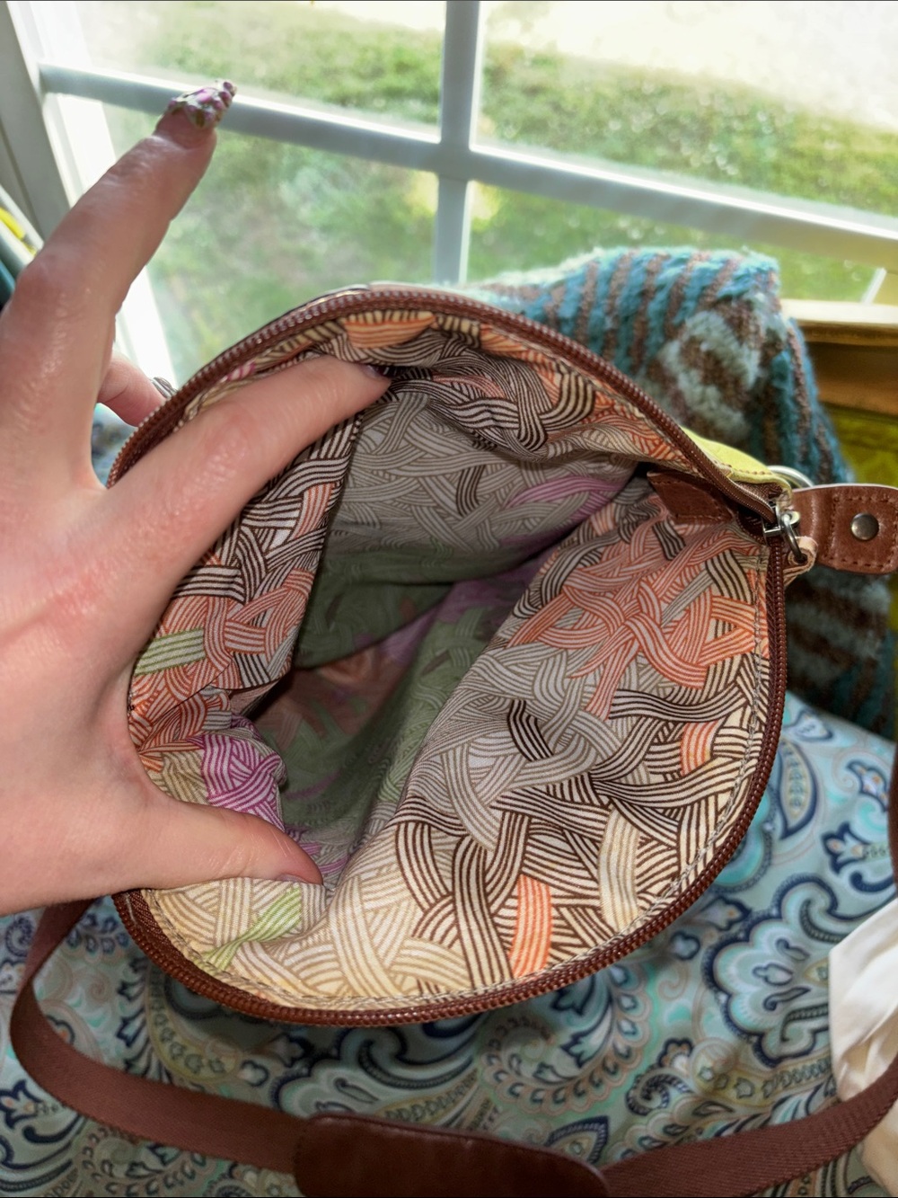 Overlap Colorblock Leather Crossbody Bag - Multicolor - Picture 3 of 4